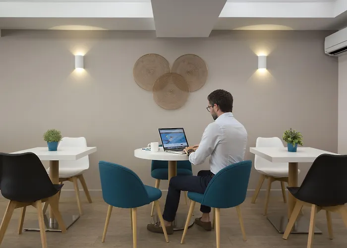 Self catering: Rockypop Marseille Hotel